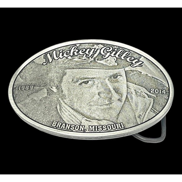 Mickey Gilley Belt Buckle Silver Color 1989-2014 Branson Missouri Discontinued - Picture 1 of 10